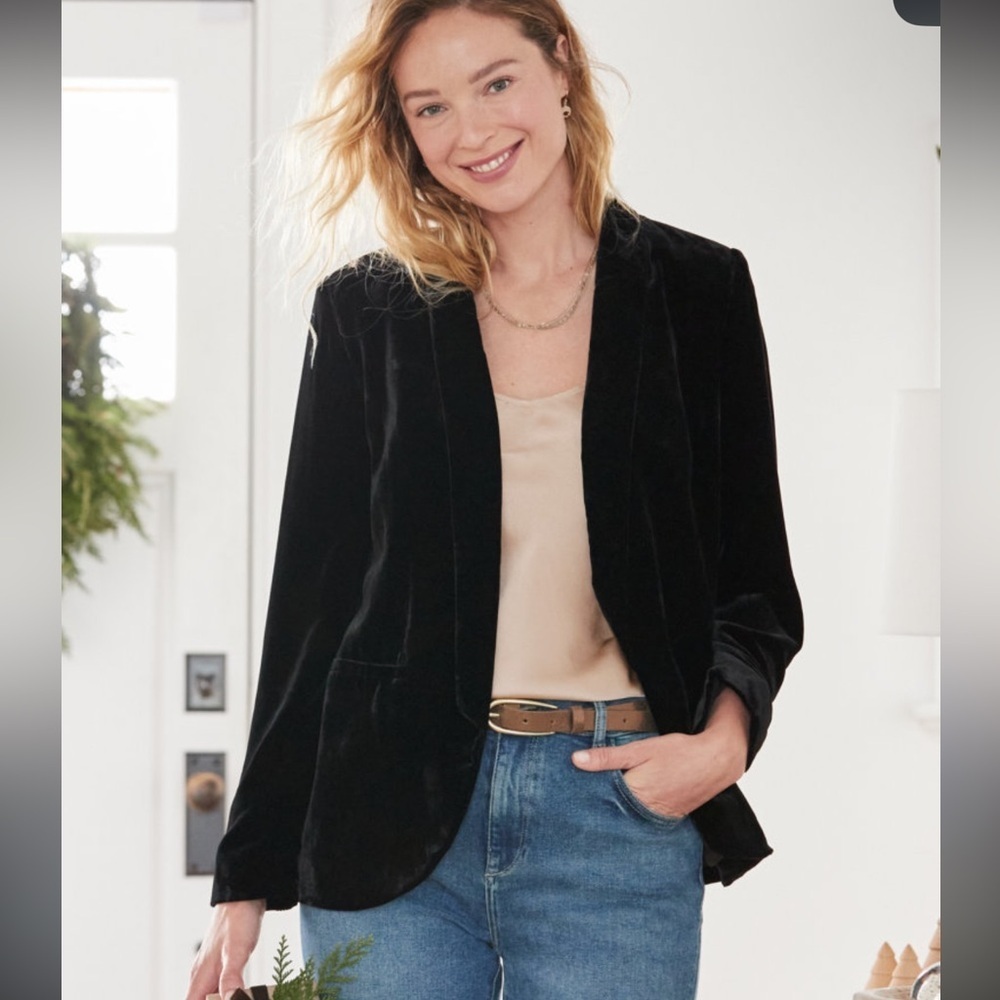 New Garnet Hill Women's Black Velvet Relax fit Blazer sz 14
